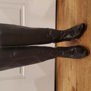 Black knee hi leather boots sz 40/10 Sergio rossi